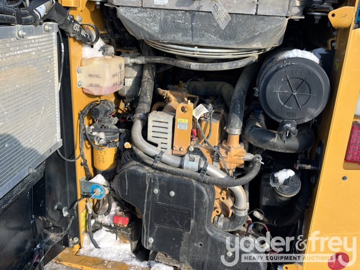 2023-caterpillar-259d3-image-21