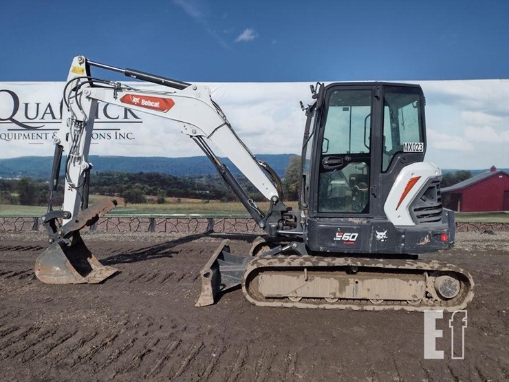 bobcat-e60-image-1
