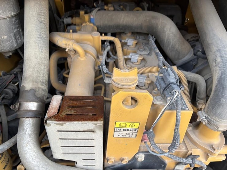 2021-caterpillar-259d3-image-38