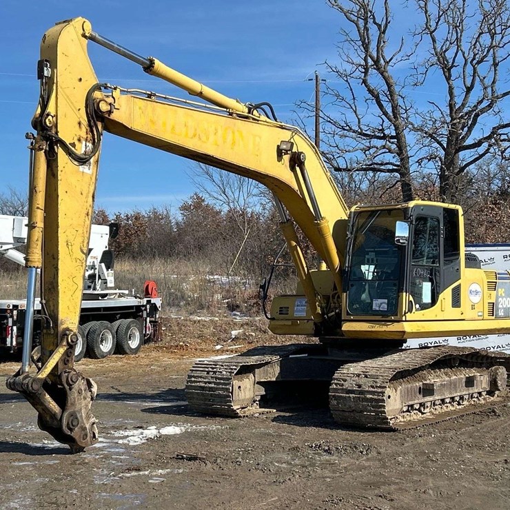 2011 KOMATSU PC200 LC-8