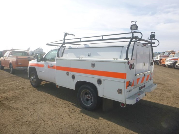 2008-gmc-3500-image-4