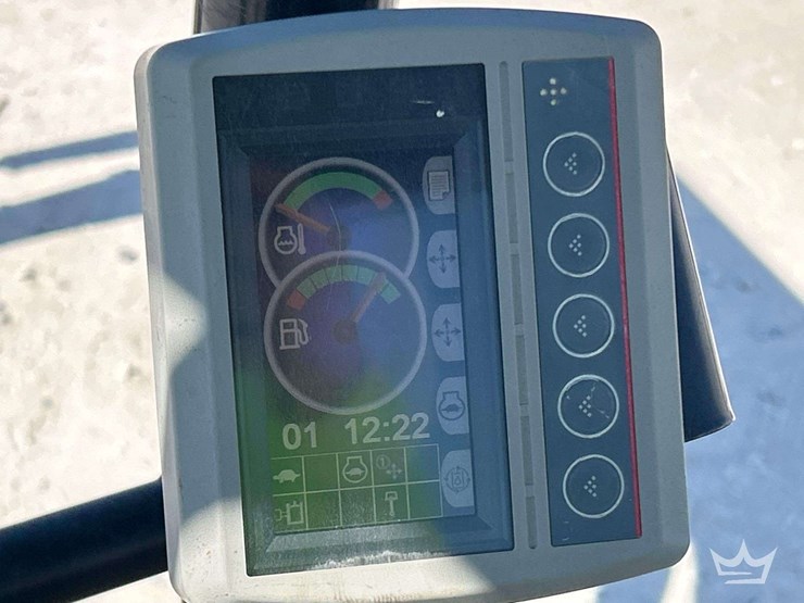 2015-caterpillar-303-image-17