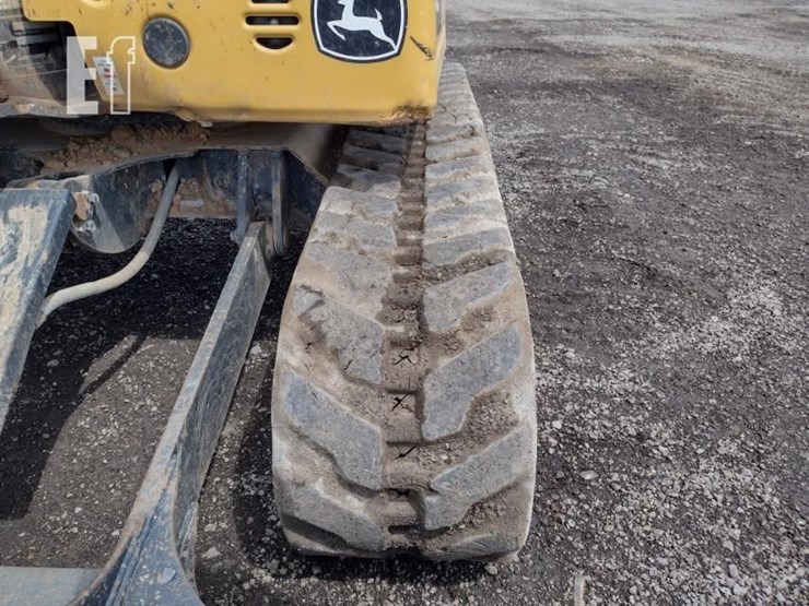 2022-deere-26g-image-33