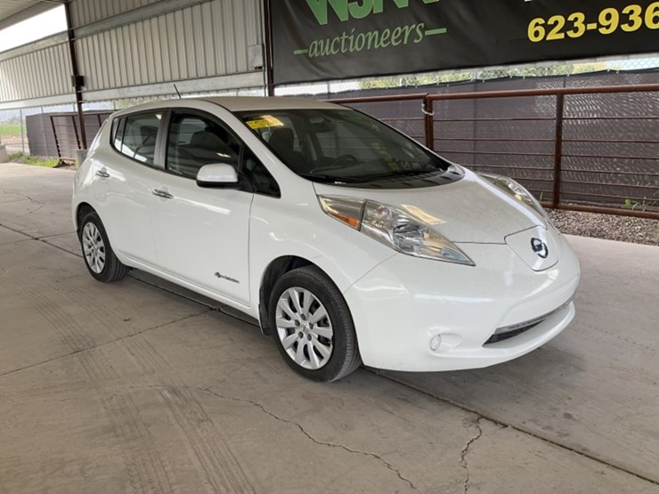 2015-nissan-lead-hatchback-image-2