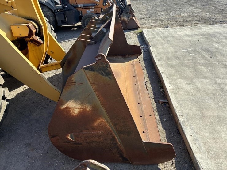 komatsu-wa380-image-6