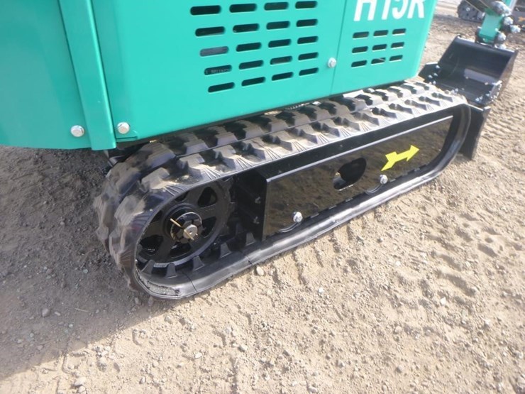 2025-agt-h15r-hydraulic-excavator-image-26