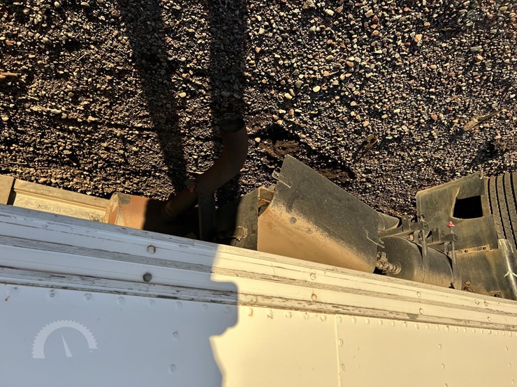 2016-volvo-f613-image-15