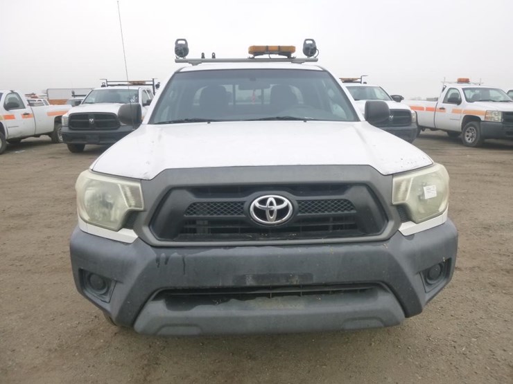 2013-toyota-tacoma-image-6