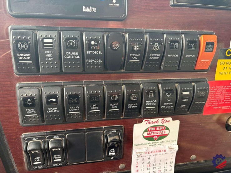 2021-western-star-4900ex-image-79