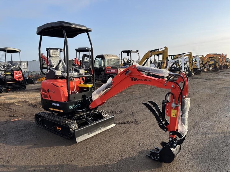 2025-tpm-18k-hydraulic-excavator-image-2
