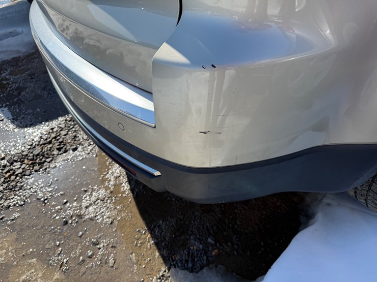 2015-gmc-acadia-sle-image-14