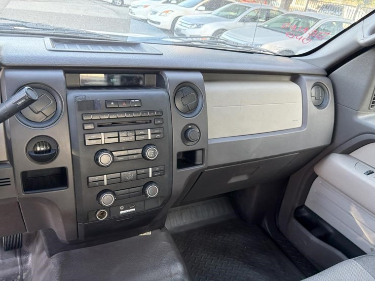 2009-ford-f150-image-13