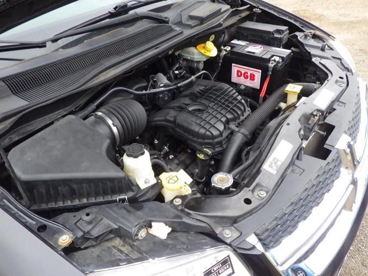 2017-dodge-grand-caravan-image-11