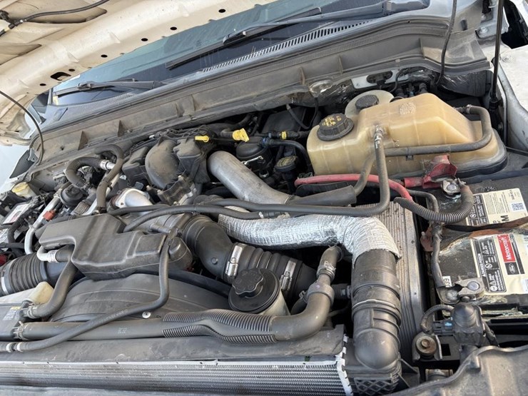 2011-ford-f550-image-6