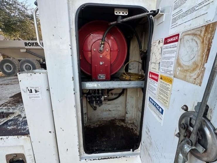 2009-tiger-8051-image-12