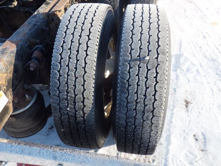 2013-freightliner-cascadia-125-image-8