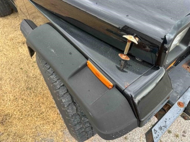 1989-jeep-wrangler-image-14