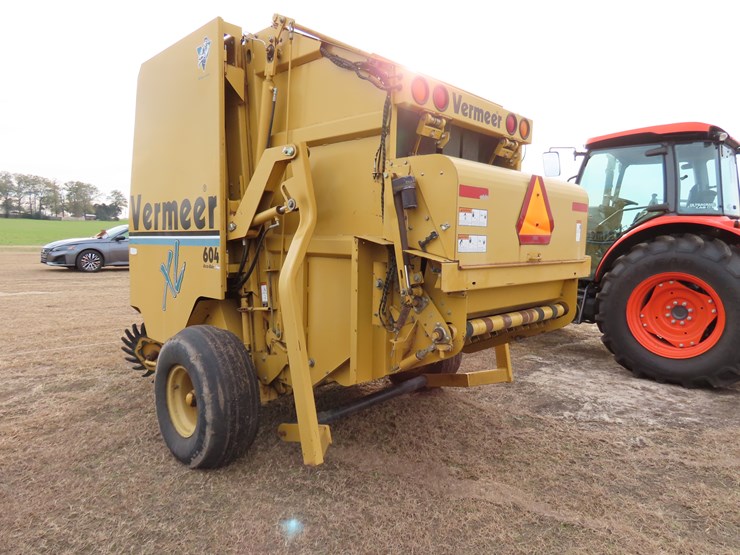 2005-vermeer-604-image-8