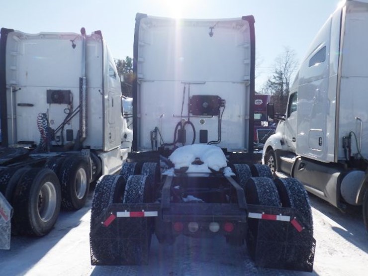 2020-kenworth-t680-image-11