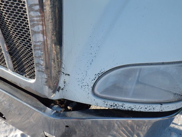 2014-peterbilt-386-image-3