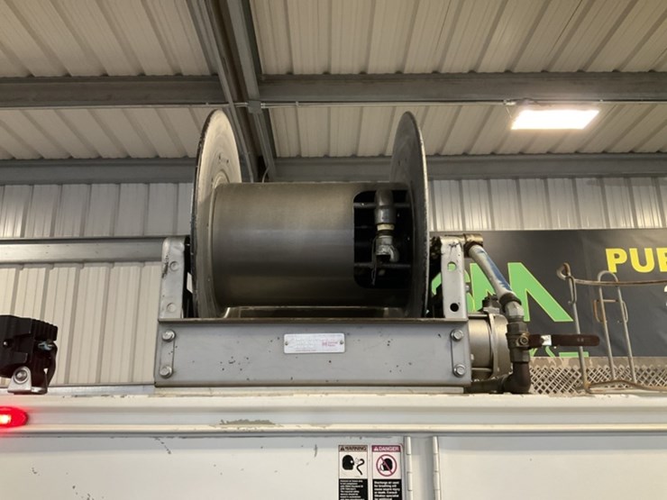 2017-ford-f550-image-10