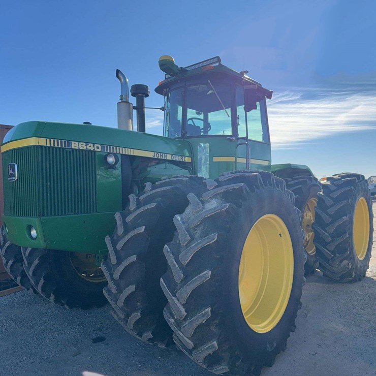 1981 JOHN DEERE 8640