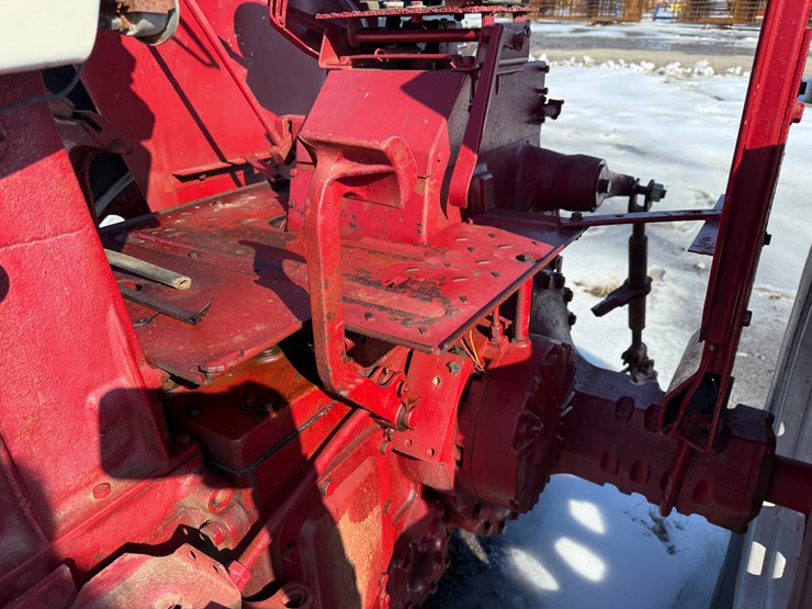 1965-international-706-image-31