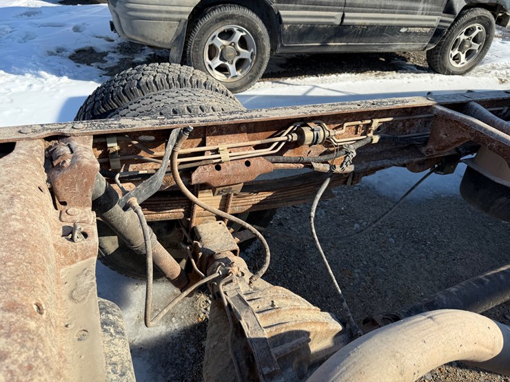 1997-chevrolet-3500-image-12