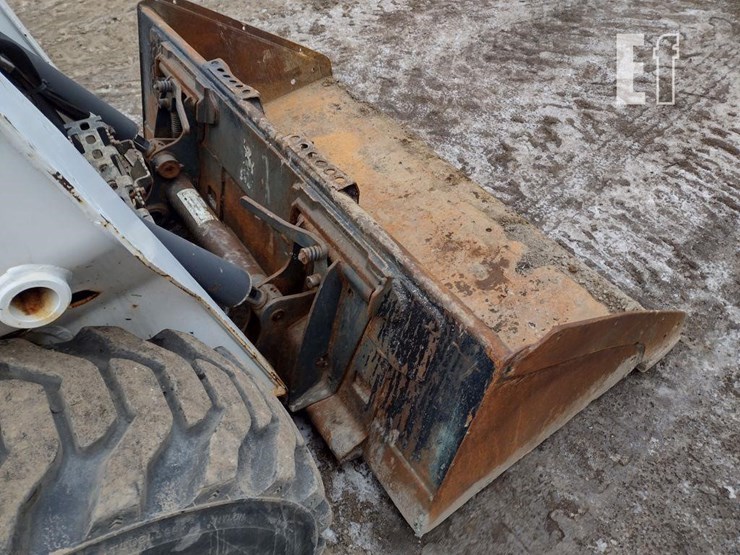 2016-bobcat-s590-image-18