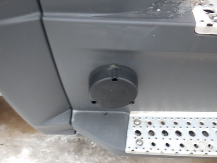 2019-freightliner-cascadia-126-image-4