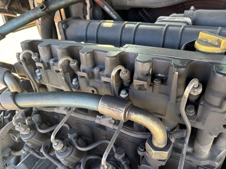 case-d21e-wheel-loader-image-38