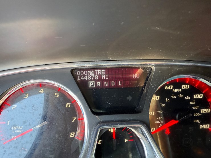 2015-gmc-acadia-sle-image-44