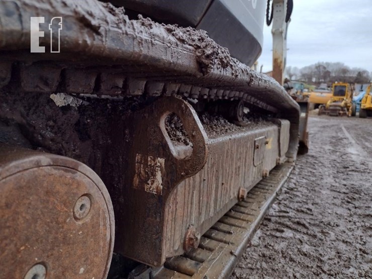 2014-bobcat-e35-image-38