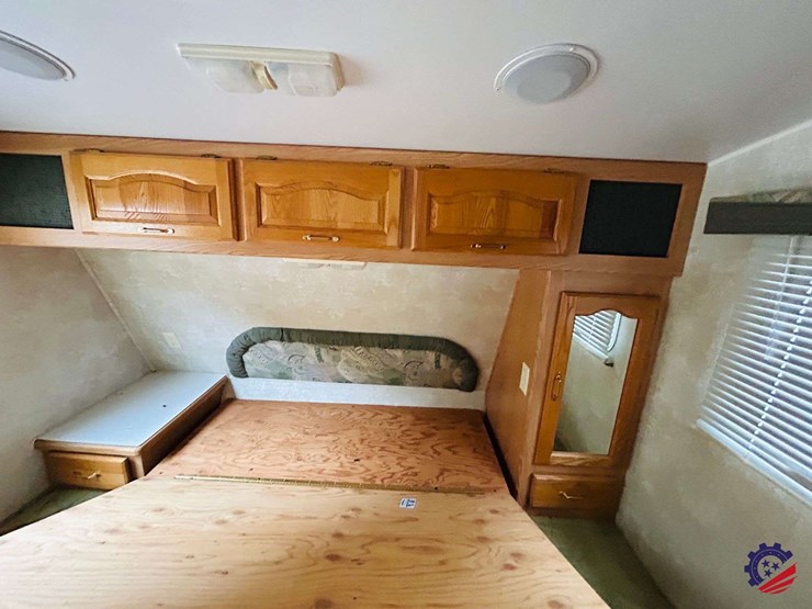 2003-forest-river-wildcat-28rk-t/a-camper-gooseneck-trailer-image-76