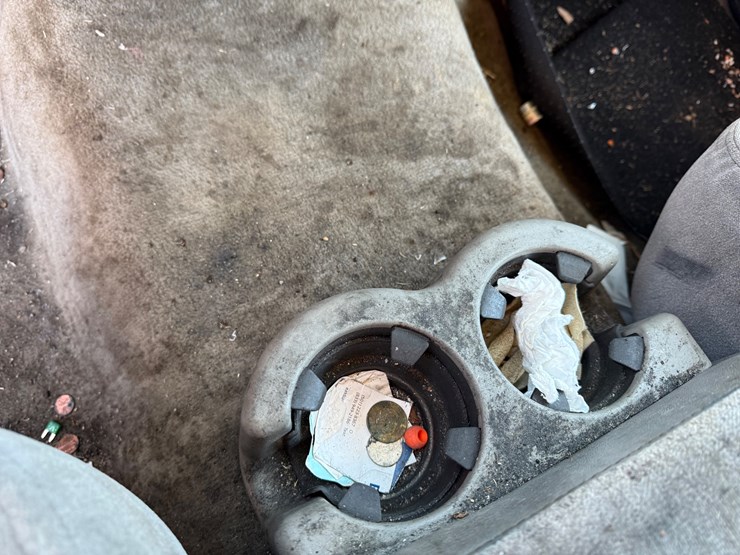 2004-chevrolet-tahoe-image-40