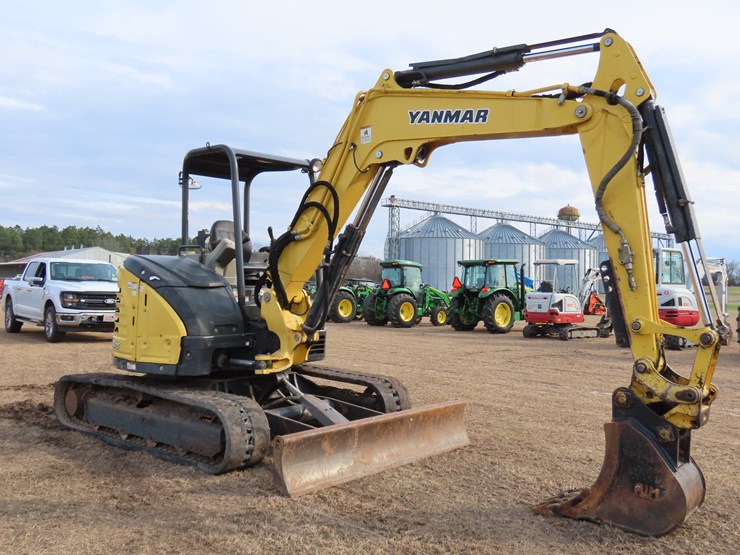 2016-yanmar-vio45-image-2