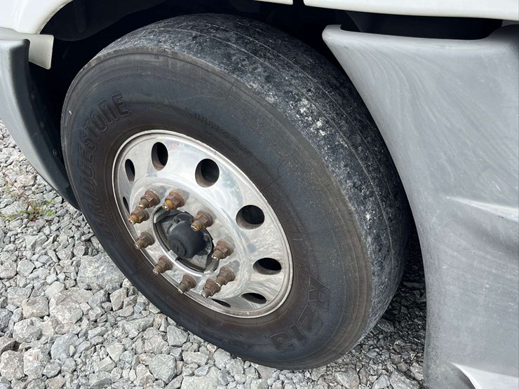 2018-freightliner-cascadia-evolution-t/a-truck-tractor-image-6