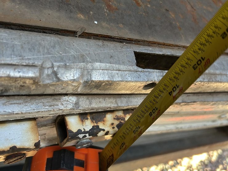 2016-volvo-f613-image-40