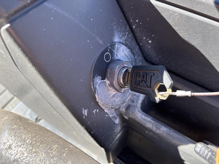 2022-caterpillar-303.5-image-39