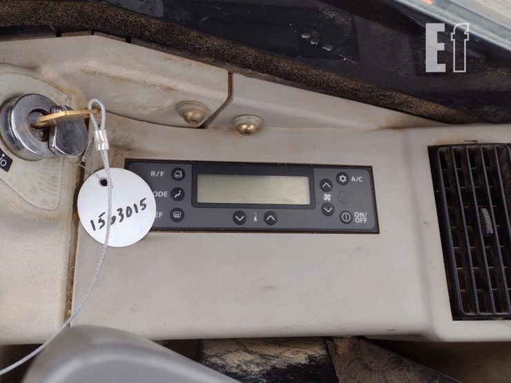 2014-hitachi-zx35u-image-9