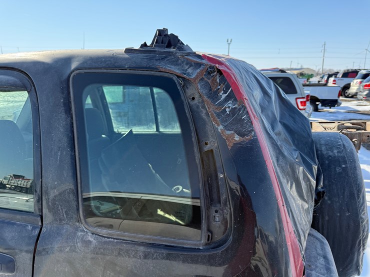 2001-chevrolet-tracker-image-7