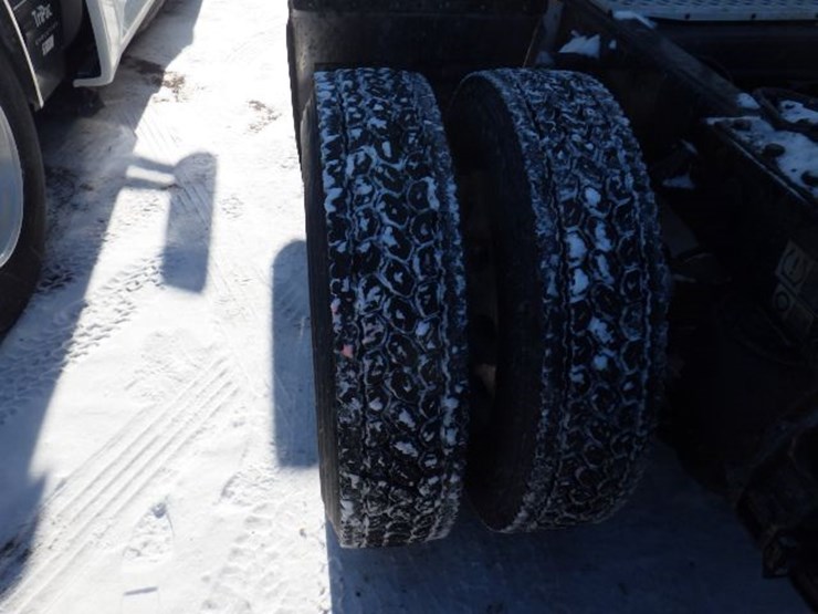 2020-kenworth-t680-image-16