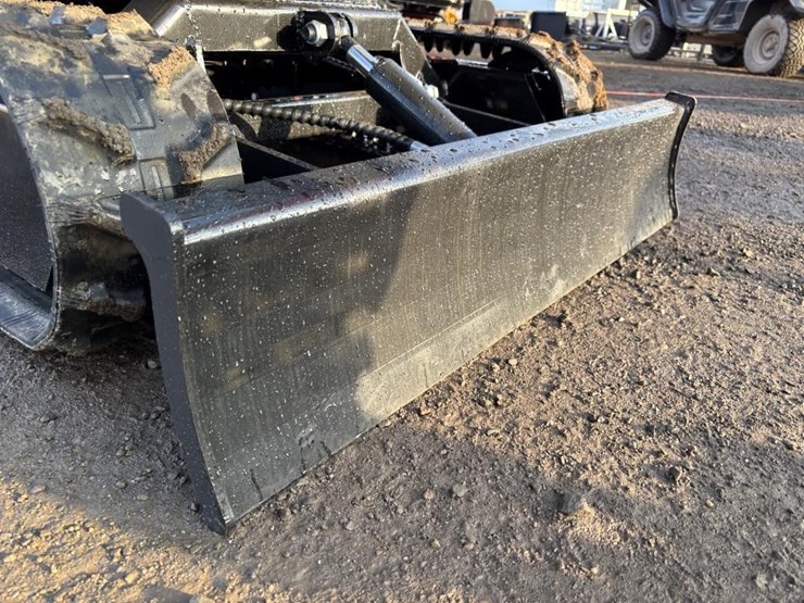 2025-tpm-18bs-hydraulic-excavator-image-10