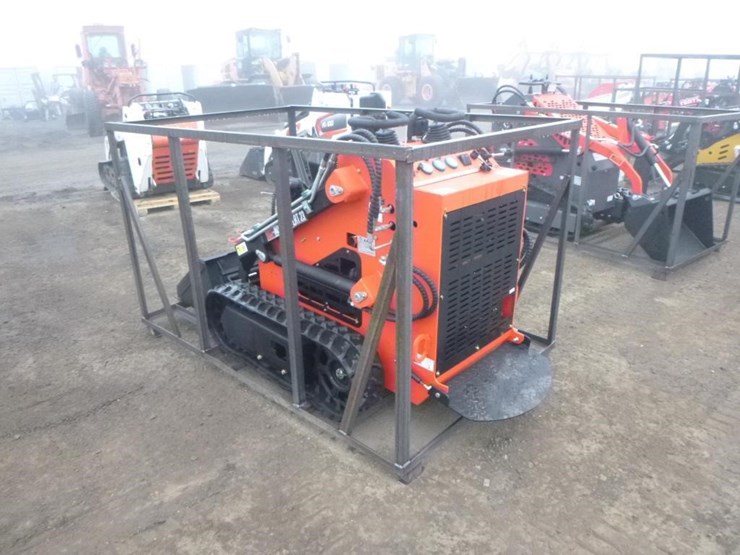 2025-agt-lrt23-skid-steer-track-loader-image-4