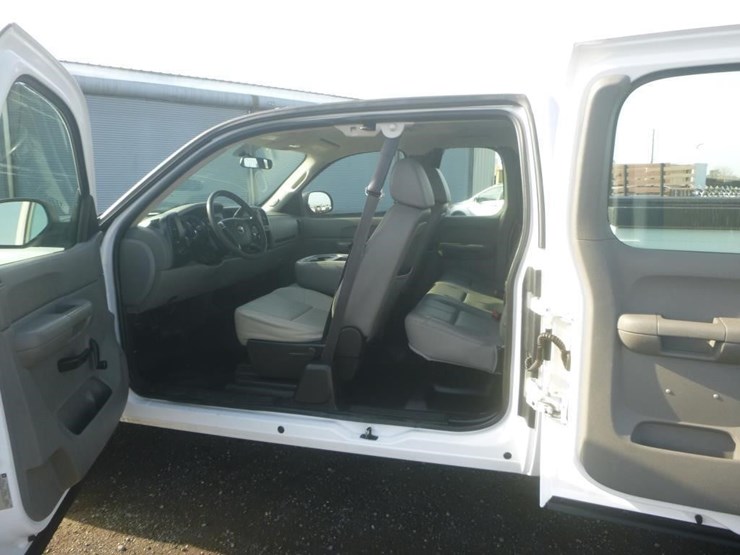 2009-chevrolet-2500-image-8