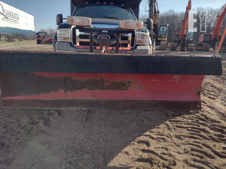 06-ford-f550-truck^title^-image-25