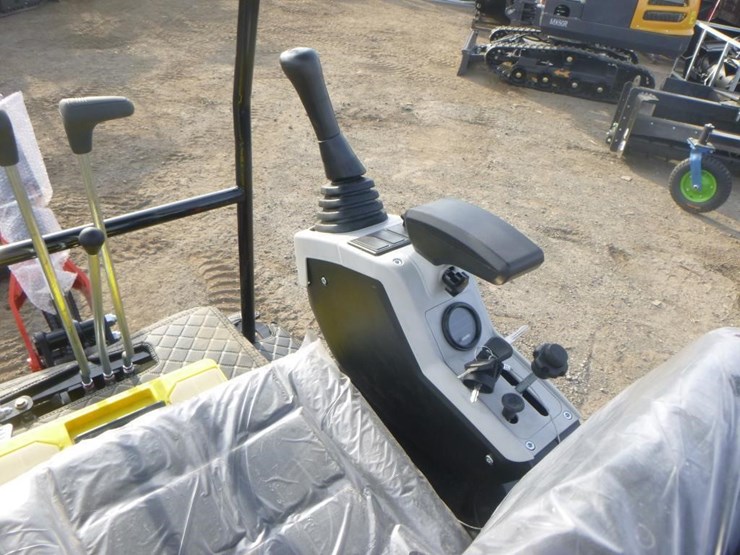 2025-tpm-18bs-hydraulic-excavator-image-24