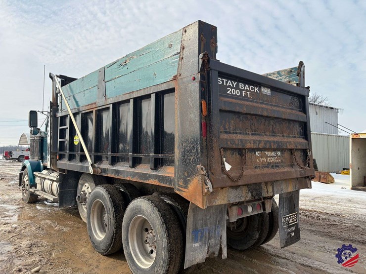 2021-western-star-4900ex-image-3