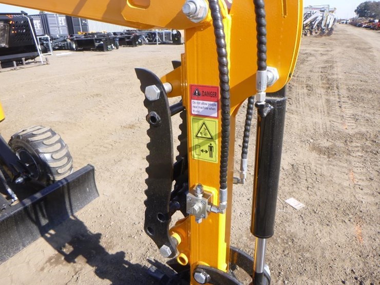 2026-vicsec-l13-wheel-excavator-image-12