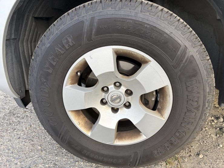 2012-nissan-pathfinder-image-28